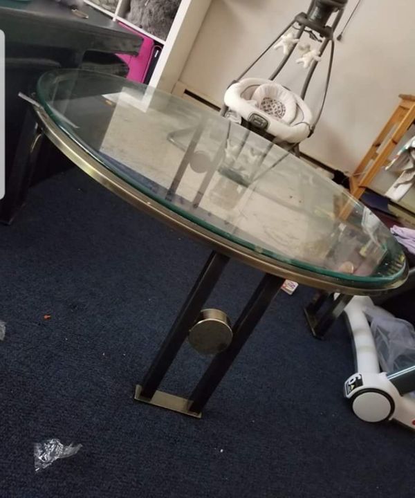 Beautiful Glass Coffee Table For Sale In Bellevue Wa Offerup