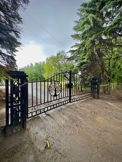 Custom Solid Wood Entry Gate, Handmade Wooden Main Gate
