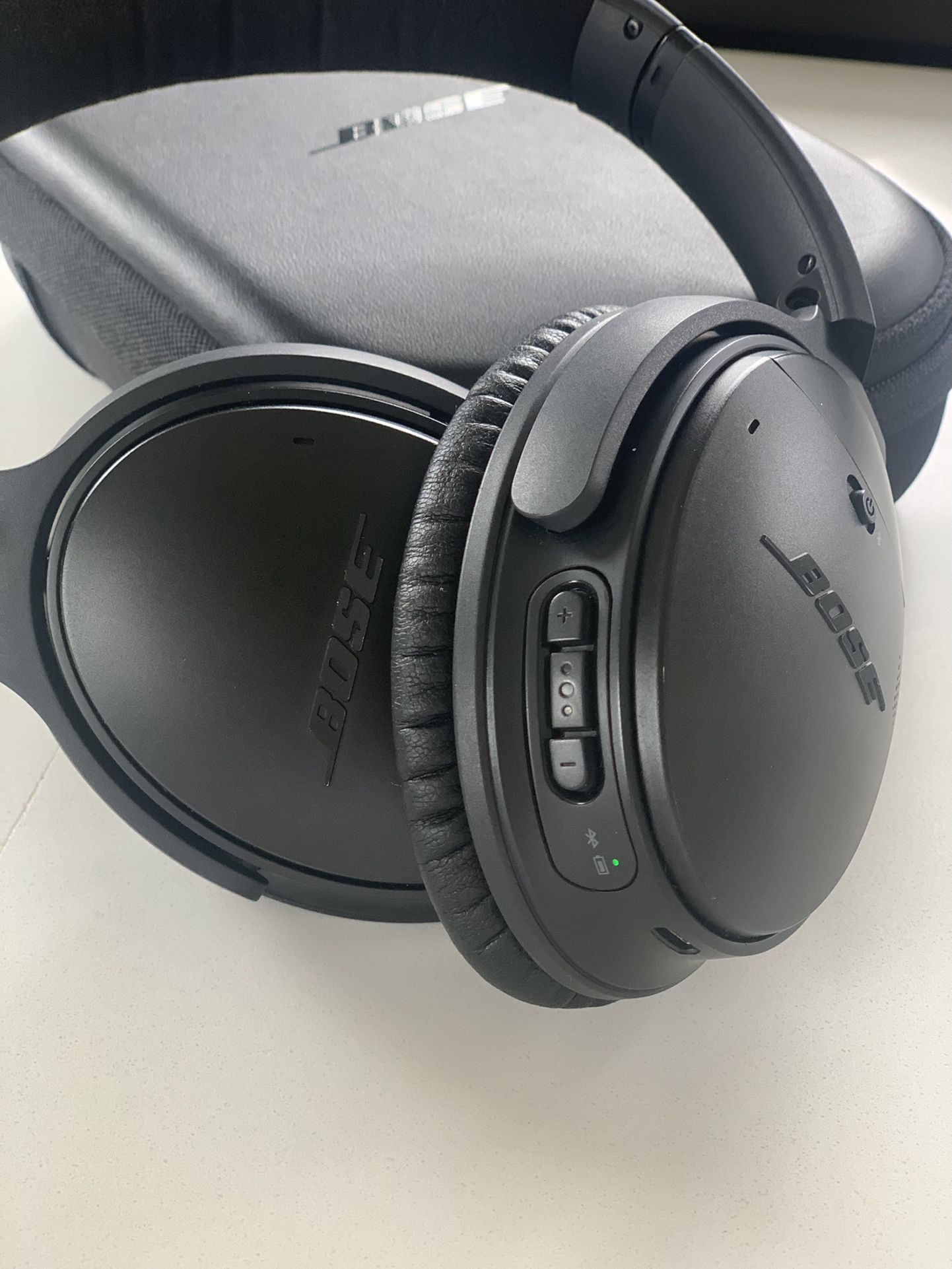Bose QC35 Noise Cancelling Headphones 