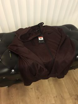 Men’s Nike dri fit sweatshirt