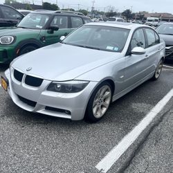 2006 BMW 330i 6 Speed With M Tech Front Bumper.