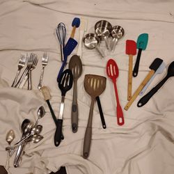 Kitchen Utensil Lot 