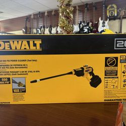 DEWALT 20V MAX 550 PSI 1.0 GPM Cold Water Cordless Electric Power Cleaner with 4 Nozzles (Tool Only)