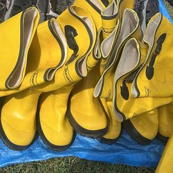 Dura Wear Rubber Boots Like New Sizes 11 And 12 