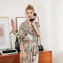 Versatile Chic Blossom Print V- Neck Adjustable Belt Nightgown & Lounge Wear 