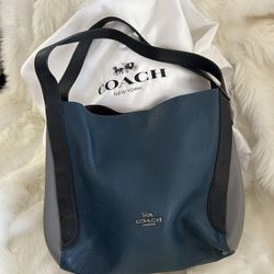 Authentic Coach Hadley Color block Bag (Like New) 