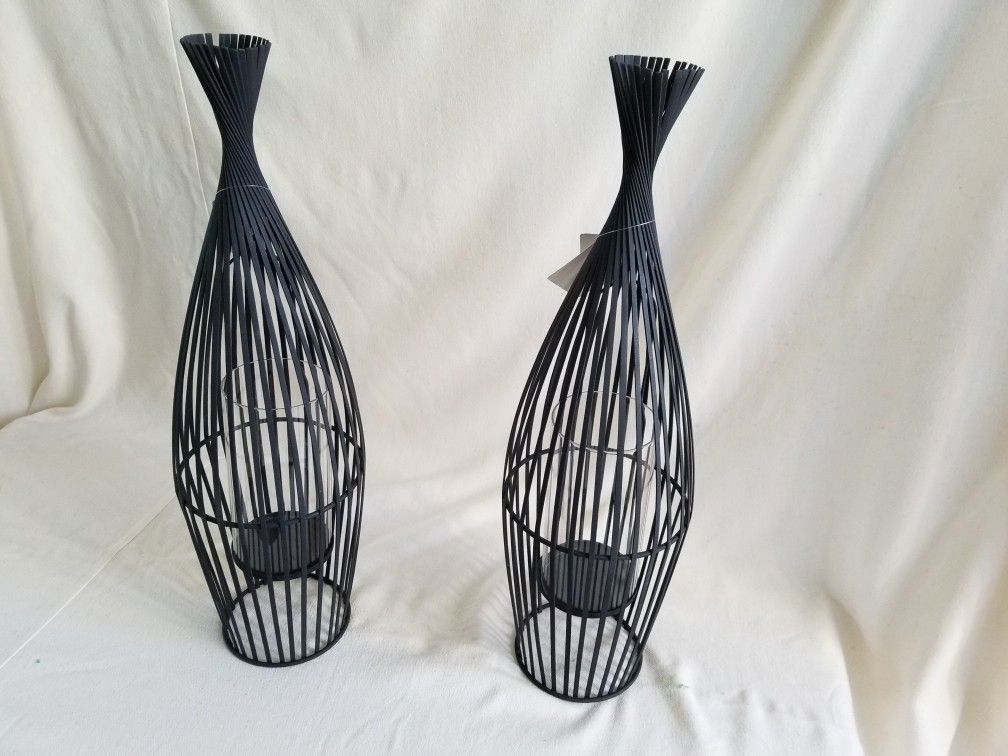 2 Large Stylish Wire Candle Holders