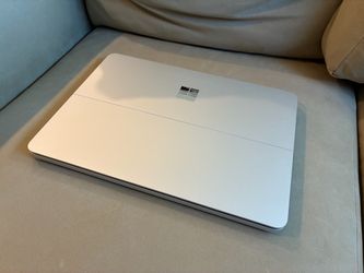 Microsoft Surface Laptop Studio 2 i7-13800H, 4050, 32 GB RAM, 1 TB Storage