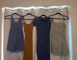 Women’s dresses size small
