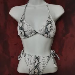 Snakeskin Bikini 👙 