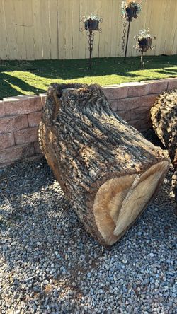 Wood white Oak, free great for projects or to burn for days