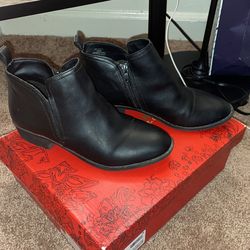 American Ragcie Black Boots 