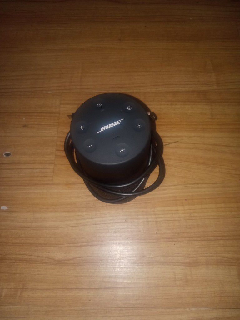 Bose Revolve Speaker 