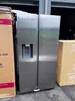 Samsung 36 in. 27.4 cu. ft. Standard Depth Side by Side Refrigerator in Fingerprint-Resistant Stainless Steel