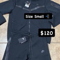 Black Nike Tech Set 