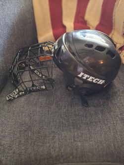Itech HC85 hockey helmet with Cage. Size L