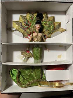 Fantasy Goddess Of Asia Barbie Mattel First In Series 1998
