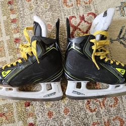 Graf Hockey Skates Size 2 