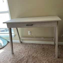 Light Wood Desk With Drawer