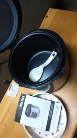 Aroma Professional Rice Cooker for Sale in Tulare, CA - OfferUp