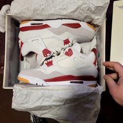 Jordan 4 Varsity Red 