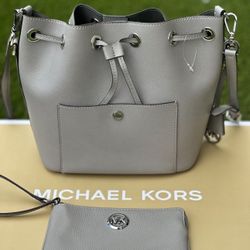 Authentic Michael Kors Greenwich Bucket Bag/Bolsa y cartera MK