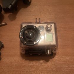 Go Pro Hero 2 With Extras