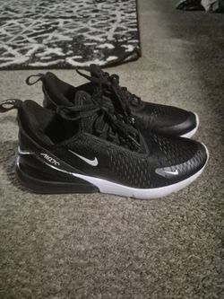 Nike 270 men's shoes size 9