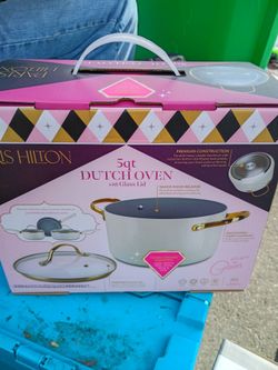 Paris Hilton 5 qt Dutch oven with glass lid