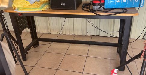 Working bench table
