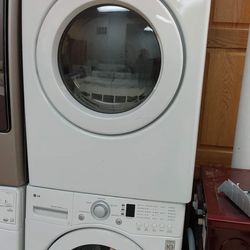 LG Washer And Gas Dryer Set For $680 