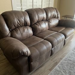 Dual Recliner Couch 