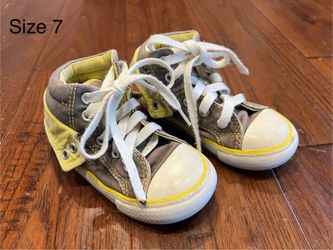 Converse Neutral Toddler Size 7 