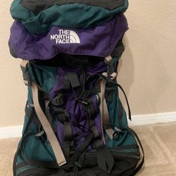 NORTH FACE HIKING CAMPING BACKPACK