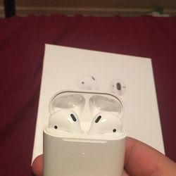 2nd Gen Apple Air Pods