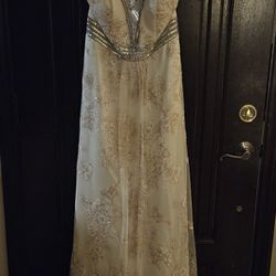 Cachet Dress Size (16)