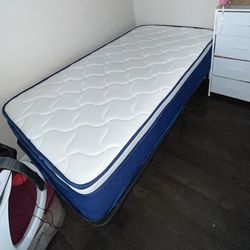 Twin bed and Metal frame
