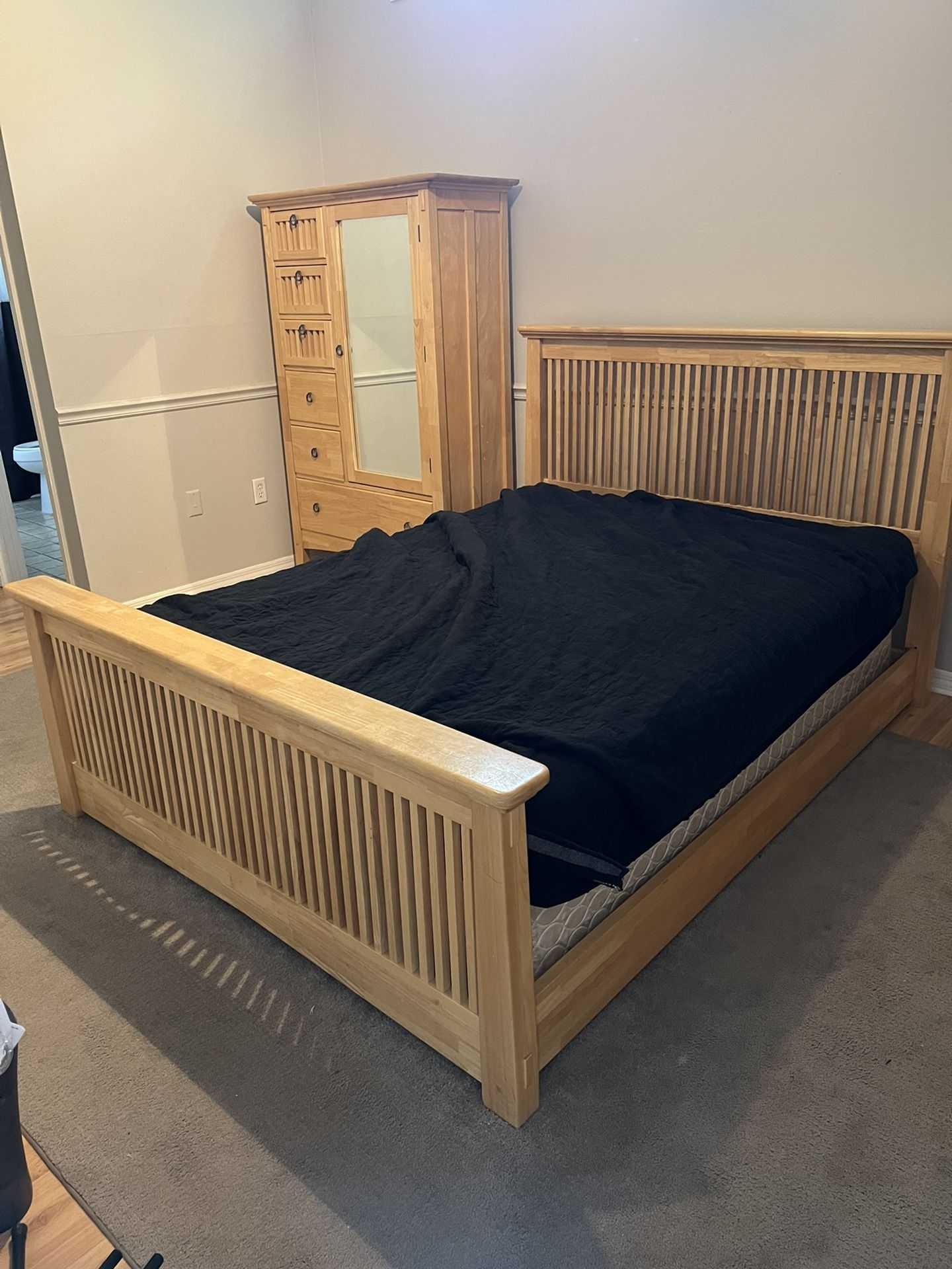 American Signature Arts / Crafts Bedroom Set Natural