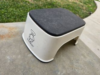 Baby Bjorn step stool