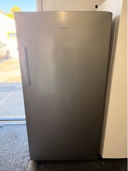 New Hisense stainless steel upright freezer 17 cubic