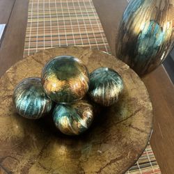 Vintage Set Turquoise/gold Vase, Bowl And Balls 