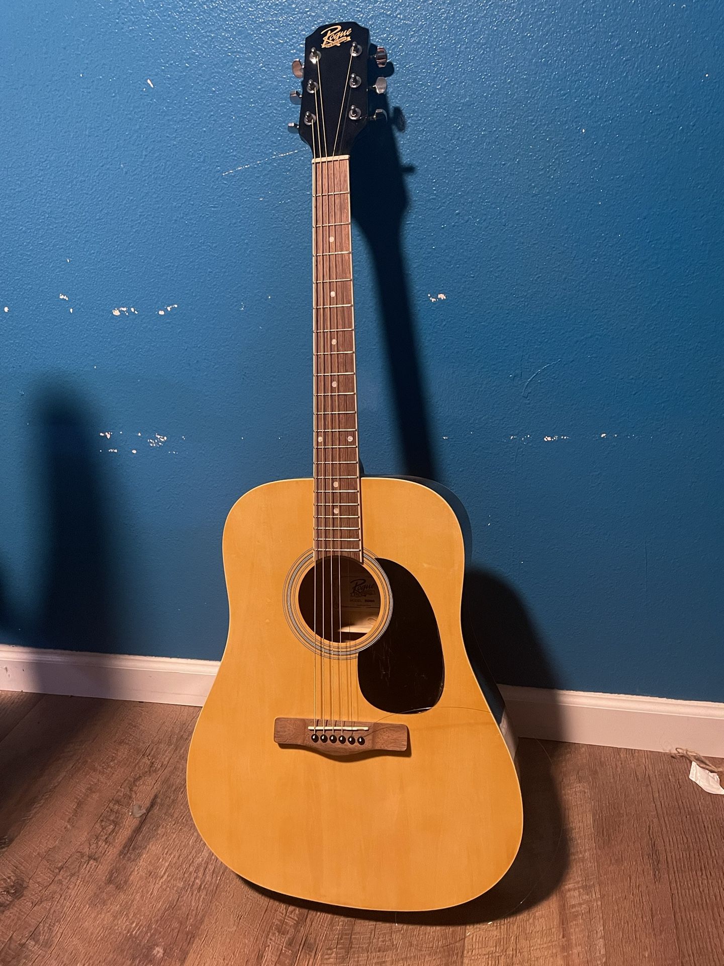 Gogue Acoustic Guitar 