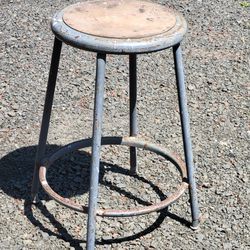 Vintage Shop Metal Stools  *located in Shelton 