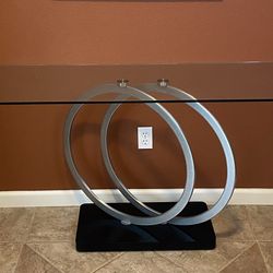 Entry way table