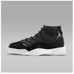 🔥🔥AIR JORDAN 11 RETRO🔥🔥