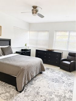 Bedroom set