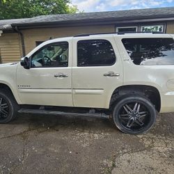 2008 Chevy Tahoe Ltz 