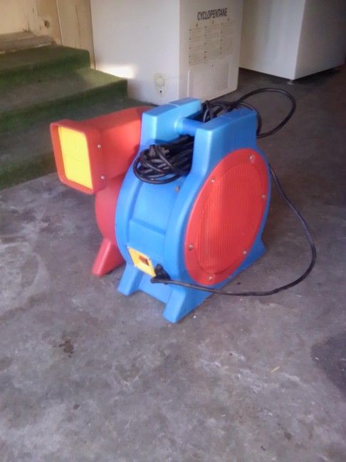 Blower