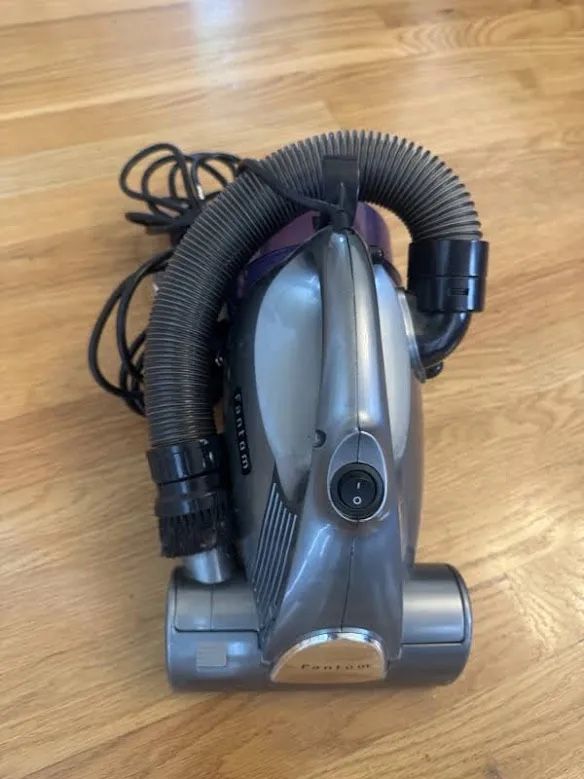 Fantom Bagless Cyclonic Handheld Vacuum Cleaner Model FM430K