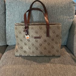 Dooney & Bourke Handbag